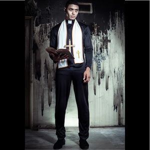 NWT Spirit Halloween Men’s Priest Costume